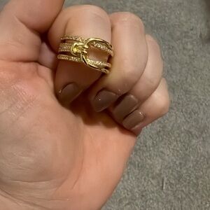 Elegant Gold and Silver Women's Ring